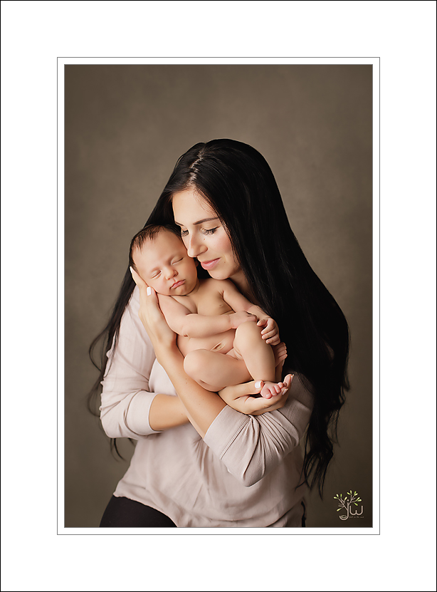 Best Puyallup Newborn Photographer